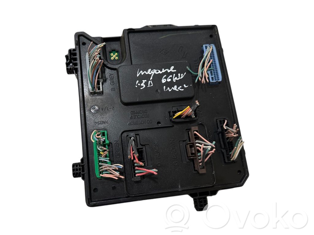 Renault Megane III Comfort/convenience module 
