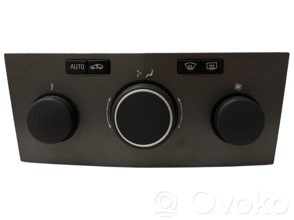 Opel Zafira B Climate control unit 