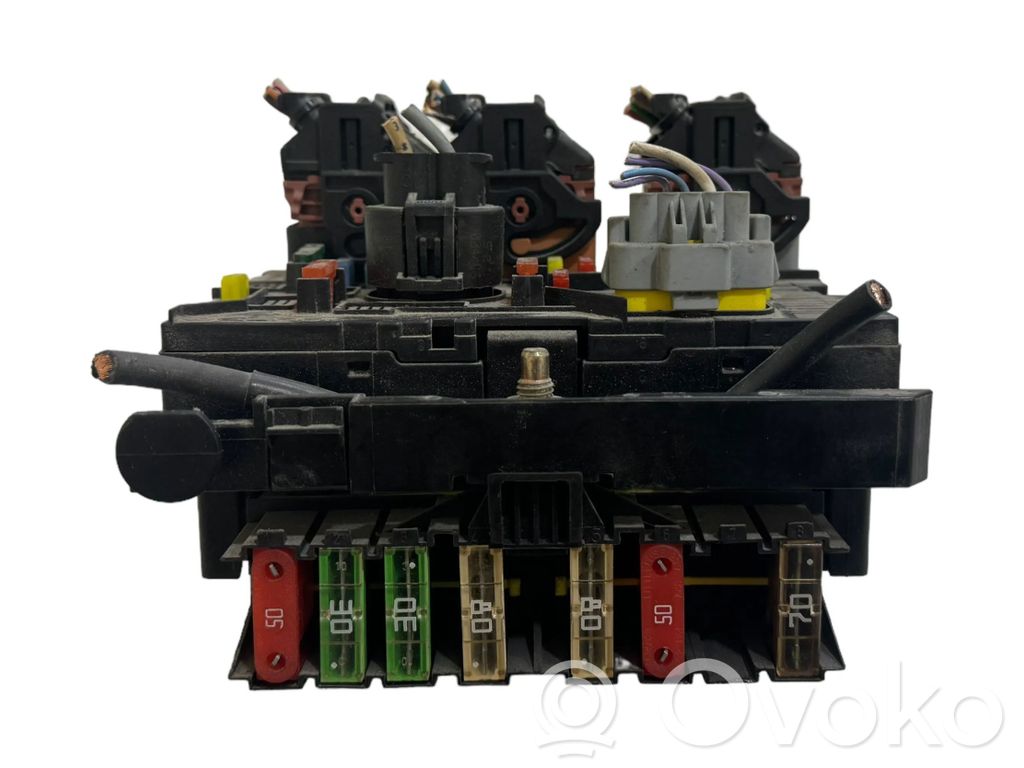 Peugeot 307 Fuse module 