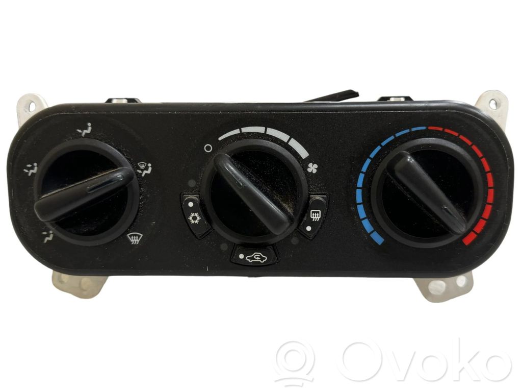 Jeep Patriot Climate control unit 