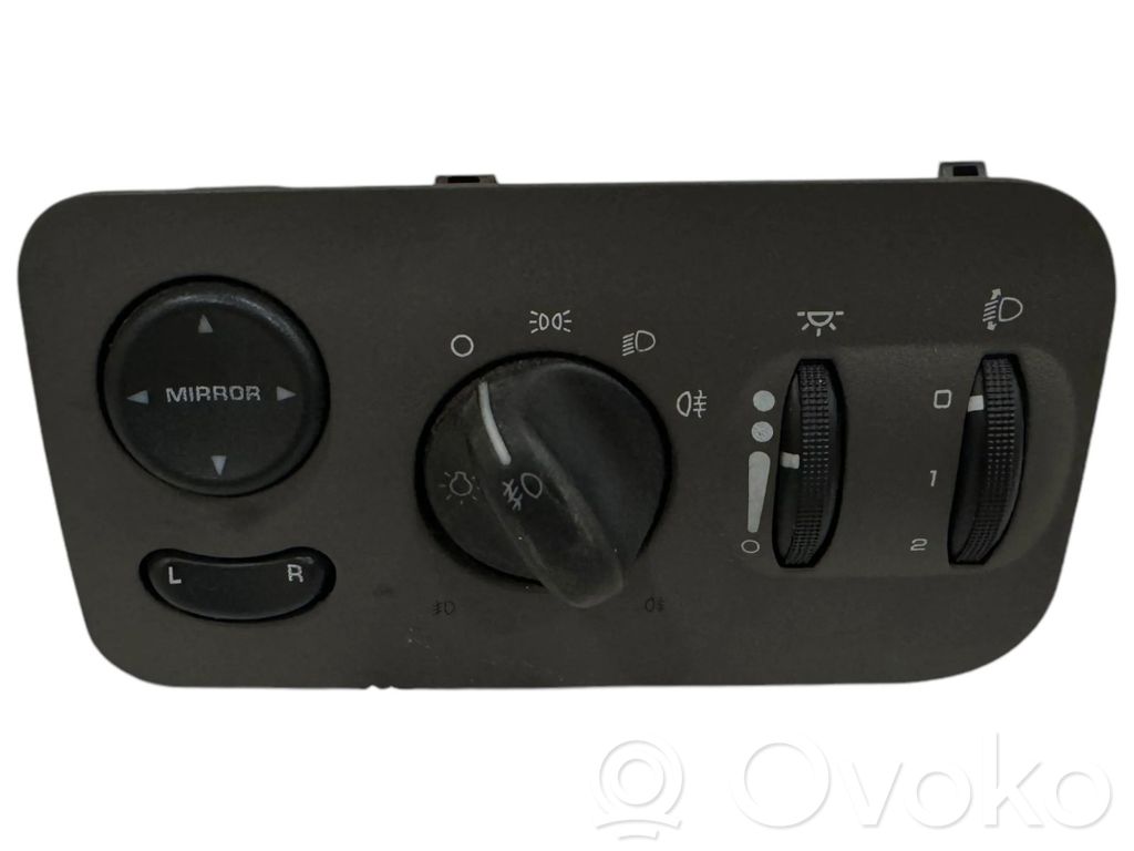 Chrysler Voyager Light switch 