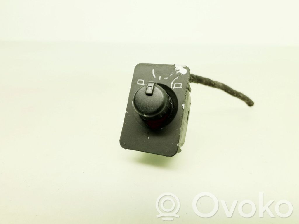 Audi A6 S6 C5 4B Wing mirror switch 