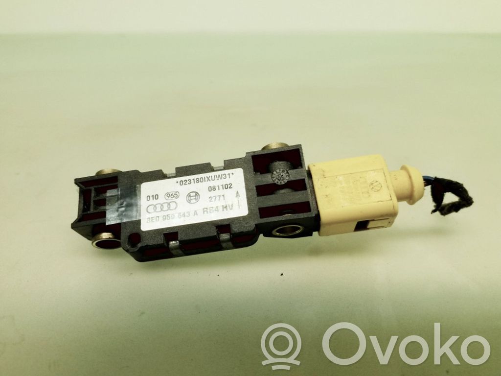 Audi A6 S6 C5 4B Airbag deployment crash/impact sensor 