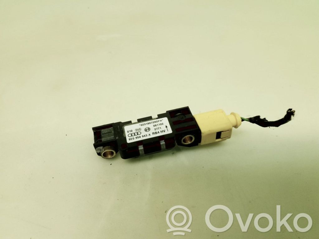 Audi A6 S6 C5 4B Airbag deployment crash/impact sensor 