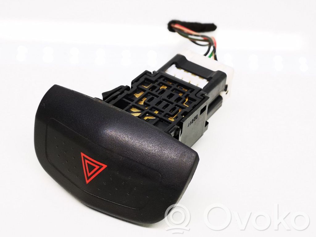 Nissan Primera Hazard light switch 