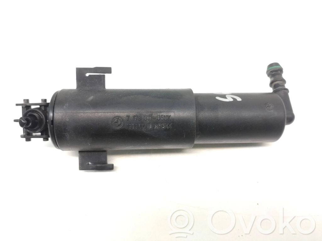 BMW 3 E90 E91 Headlight washer spray nozzle 
