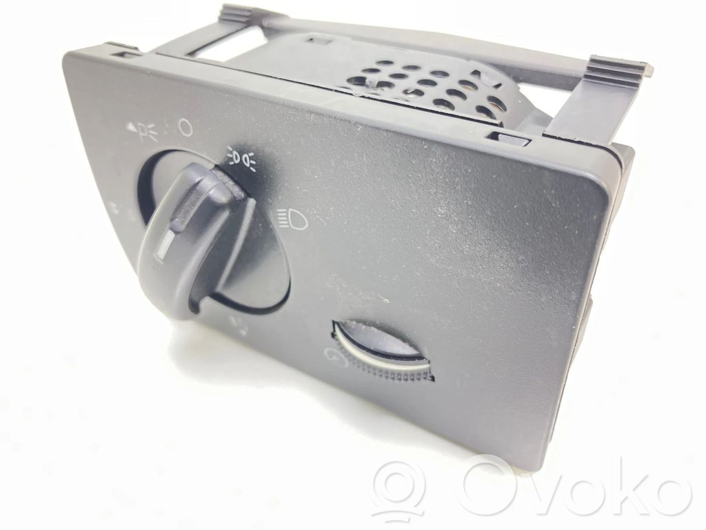 Ford Kuga I Light switch 