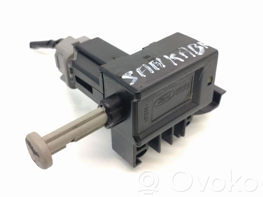 Ford Kuga I Clutch pedal sensor 