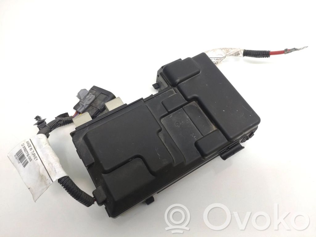 Volvo V60 Fuse module 