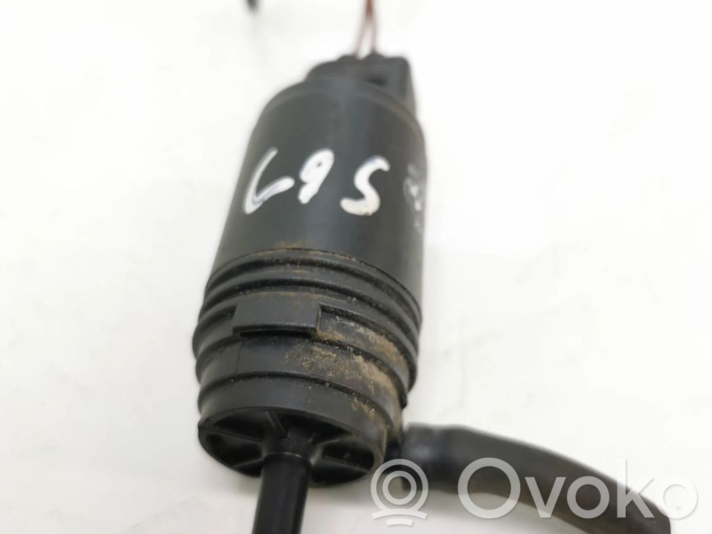 BMW 3 E90 E91 Windscreen/windshield washer pump 