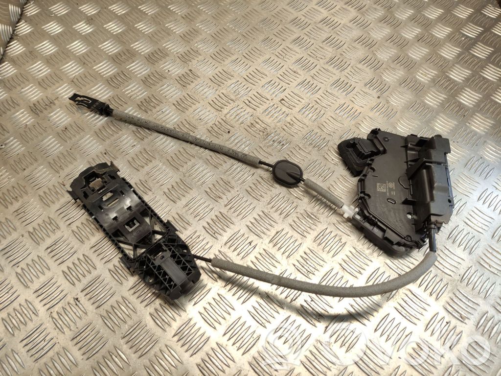 Volkswagen T-Roc Rear door lock 