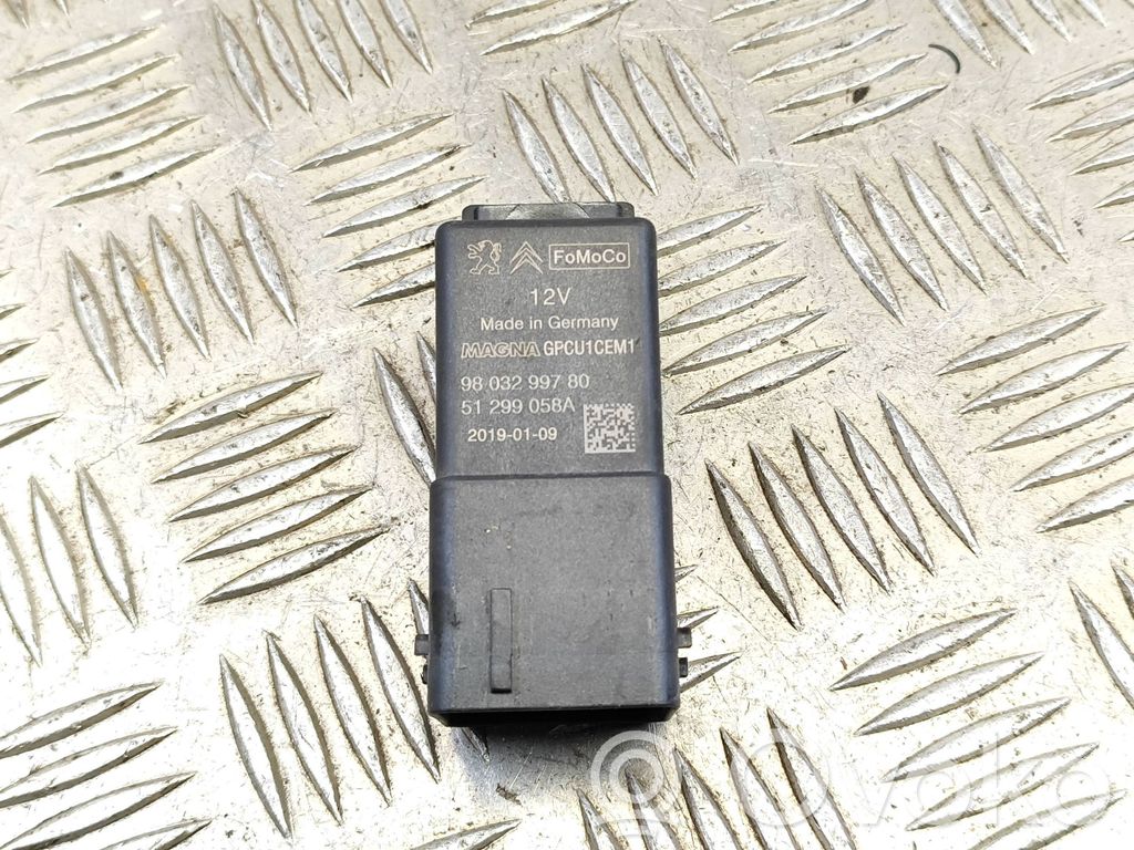 Peugeot 508 II Glow plug pre-heat relay 