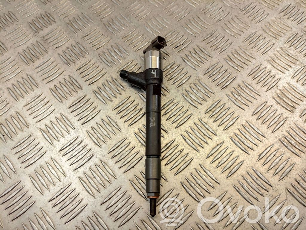 Opel Astra K Inyector de combustible 