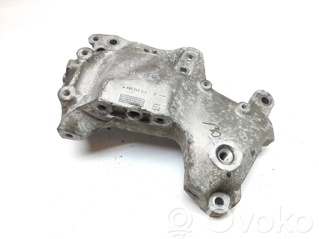 Renault Trafic III (X82) Engine mounting bracket 