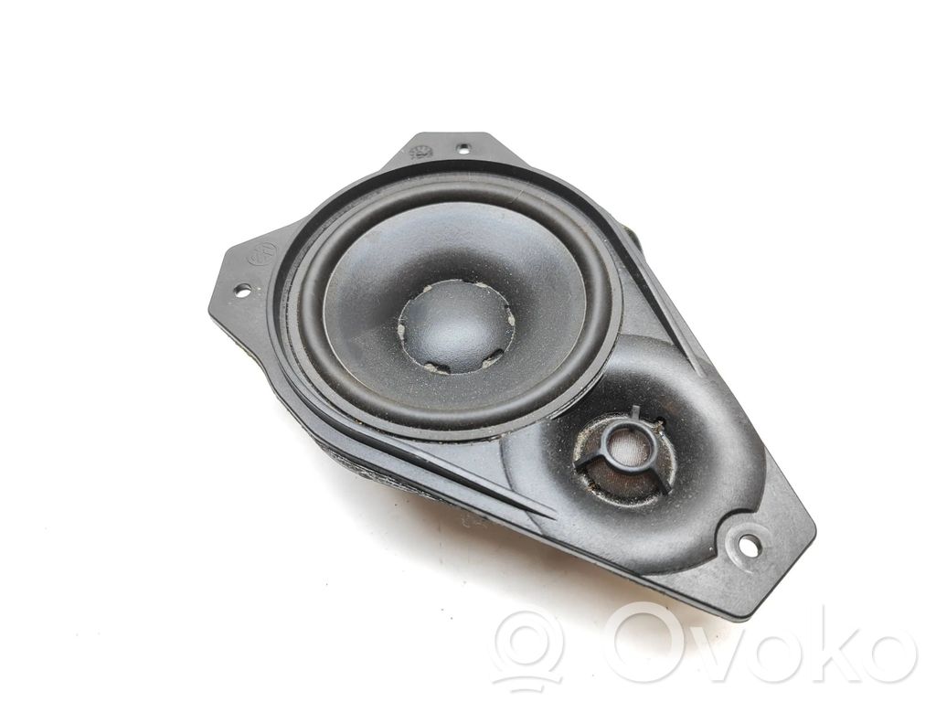 Volkswagen Touareg II Panel speaker 