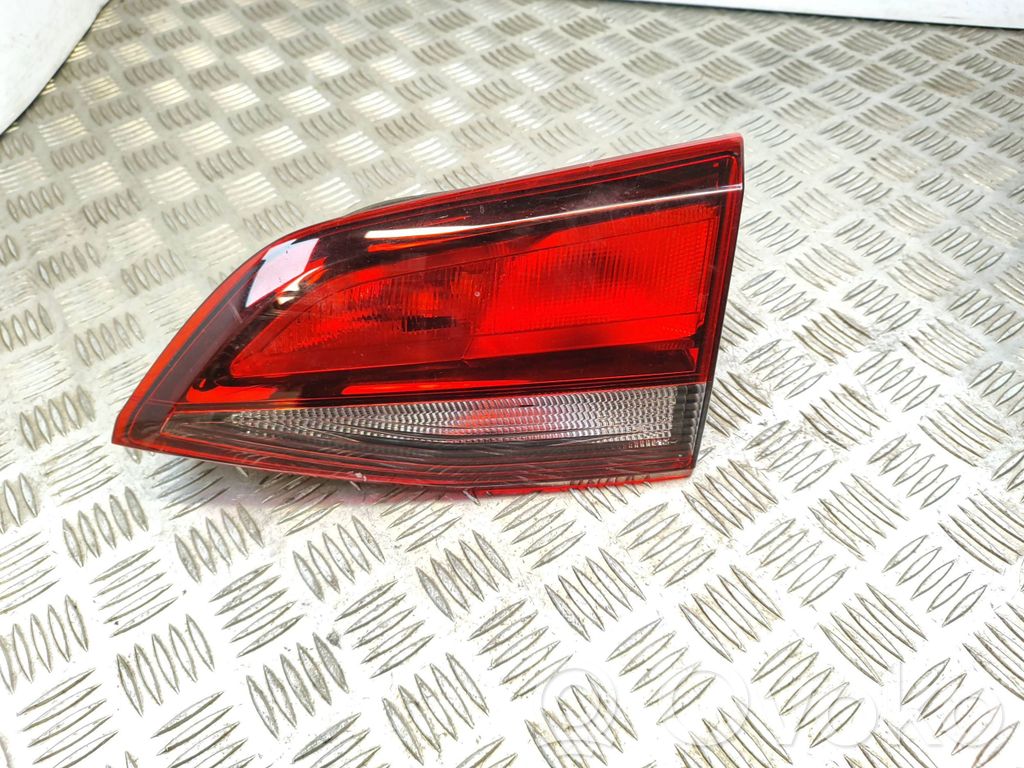 Opel Astra K Lampy tylnej klapy bagażnika 