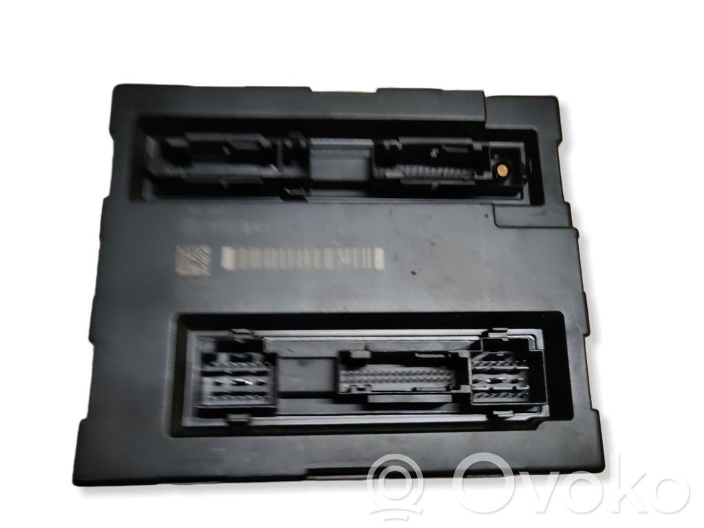 Audi A4 S4 B8 8K Komforto modulis 