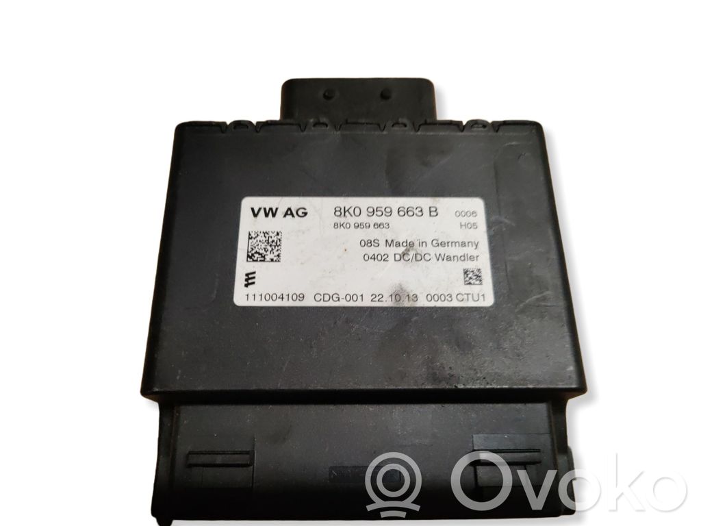 Audi A4 S4 B8 8K Voltage converter/converter module 