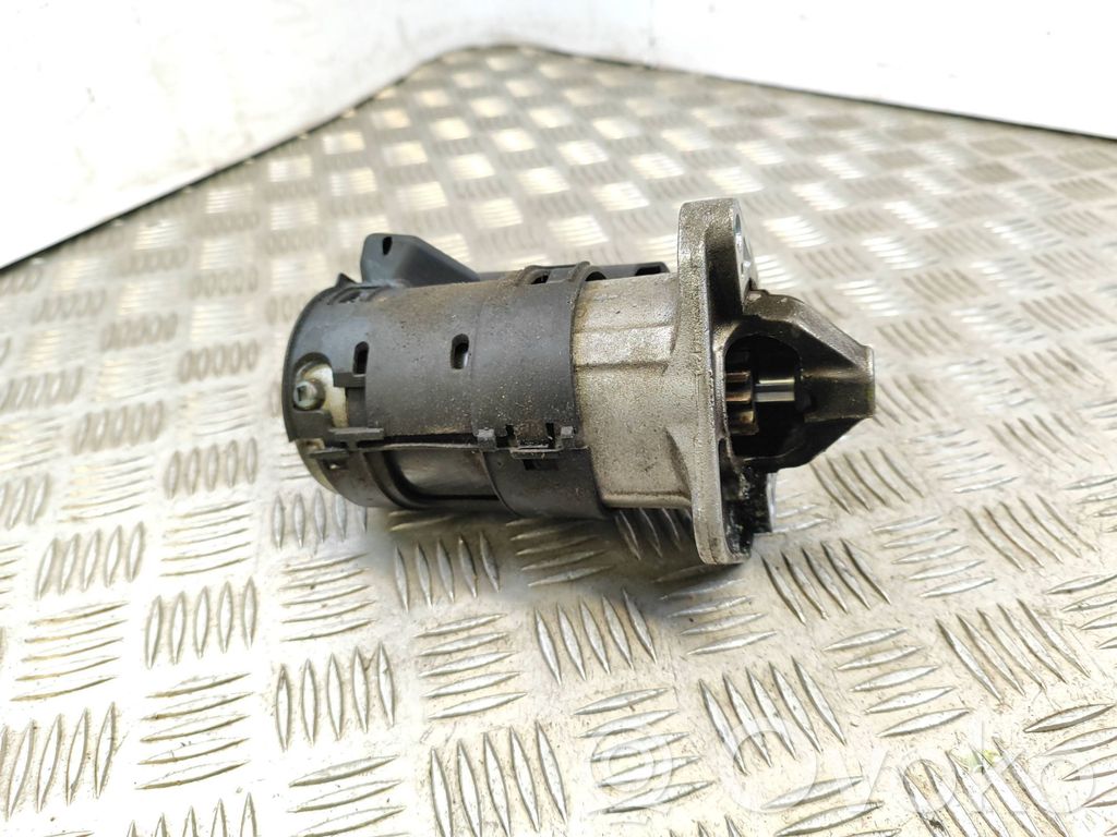 Nissan Juke I F15 Starteris 