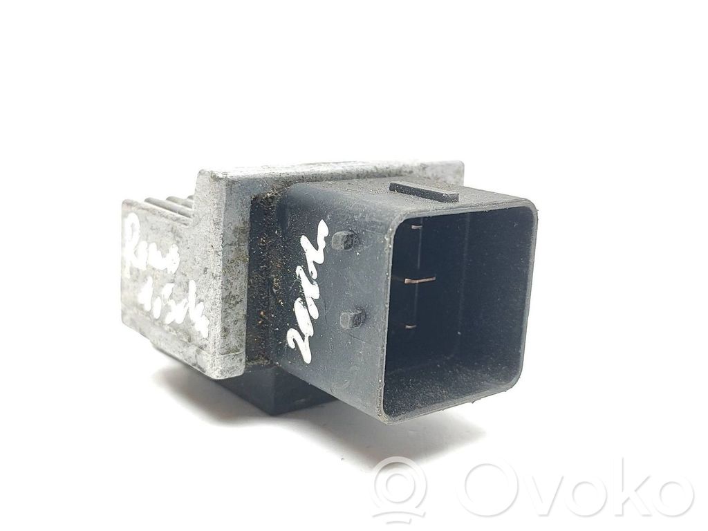 Nissan Juke I F15 Glow plug pre-heat relay 