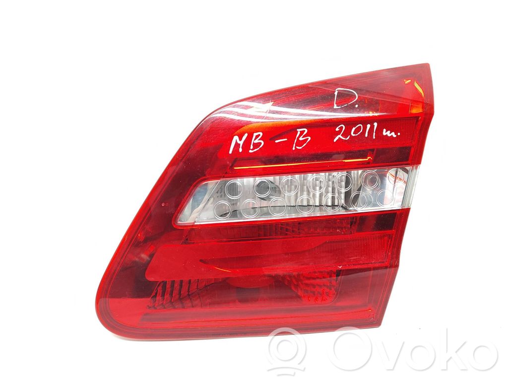 Lampy tylnej klapy bagażnika   A2469066400,607702,YAP4018511,6075E13102