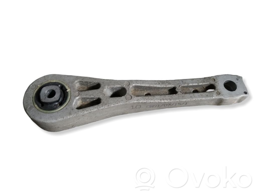 Audi Q3 8U Engine mount bracket 