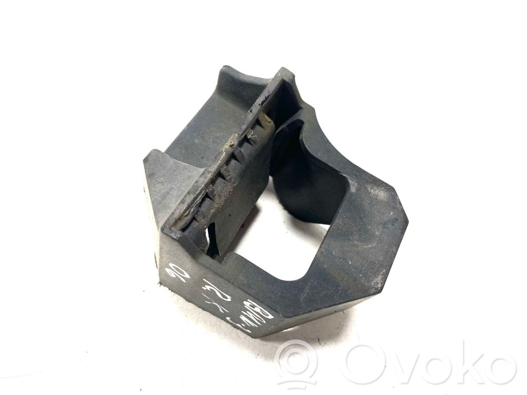 BMW 3 E90 E91 Radiator mount bracket 