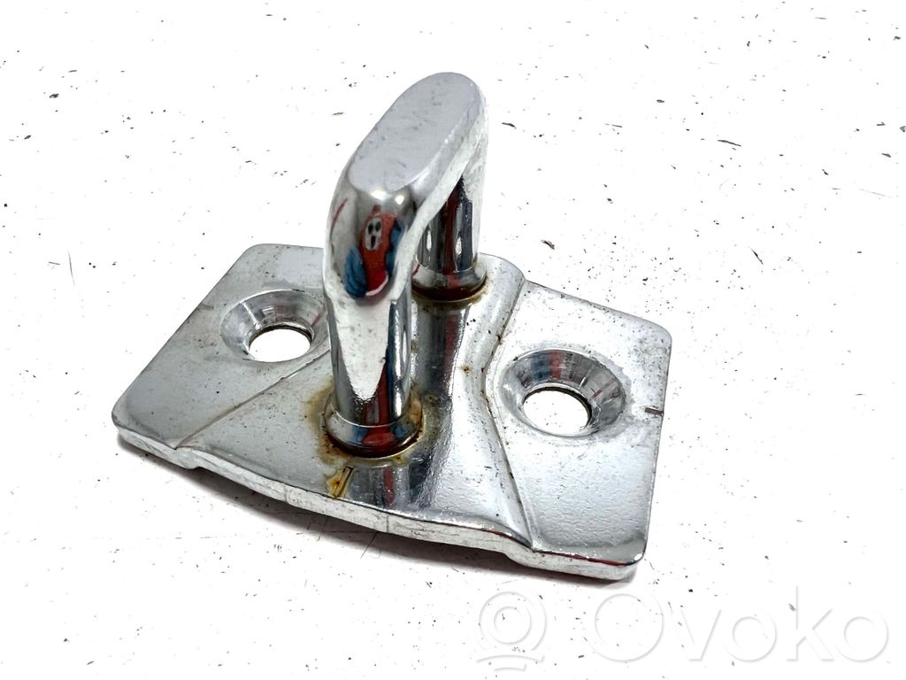 BMW 5 E60 E61 Rear door lock loop/hook striker 