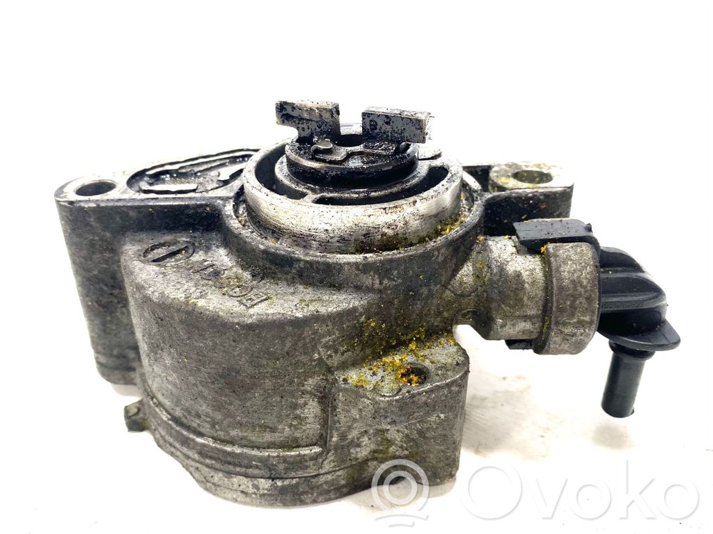 Citroen C4 I Vacuum pump 