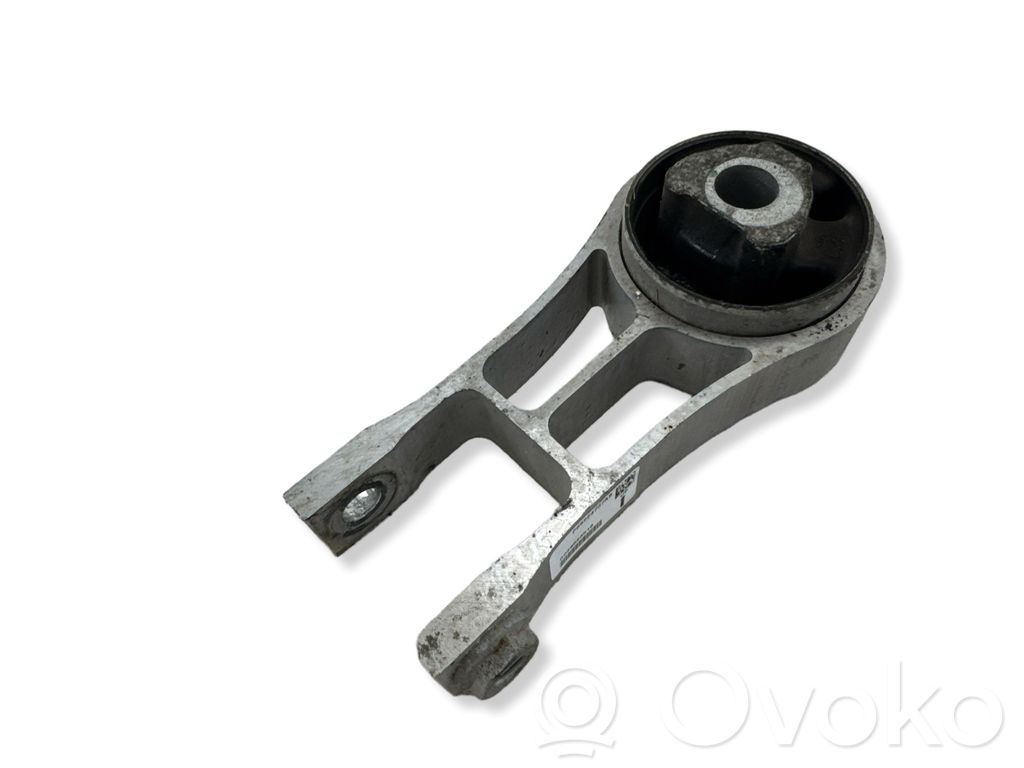 Chrysler Pacifica Engine mount bracket 
