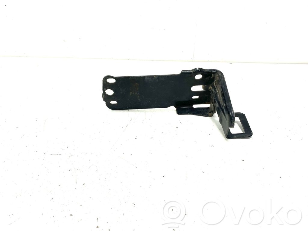 BMW 3 E90 E91 Radiator mount bracket 