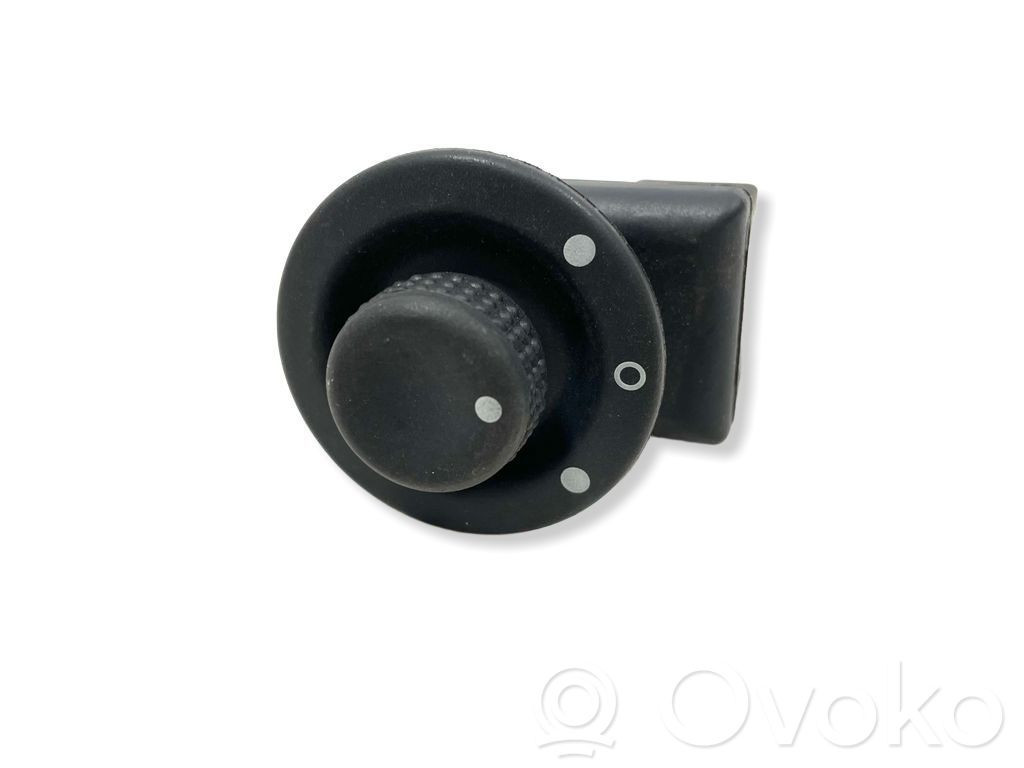 Renault Laguna II Wing mirror switch 