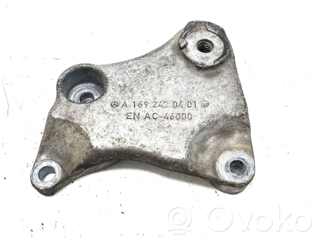 Mercedes-Benz A W169 Soporte de montaje de la caja de cambios 