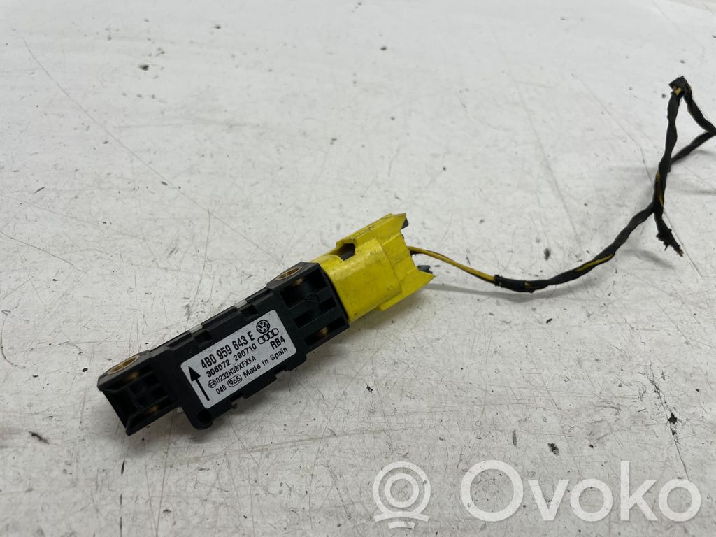 Porsche Cayenne (9PA) Airbag deployment crash/impact sensor 