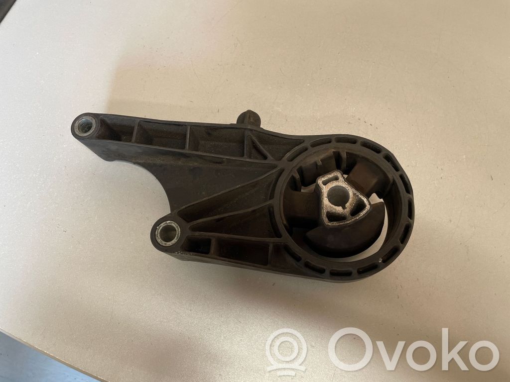 Engine mount bracket   13324496