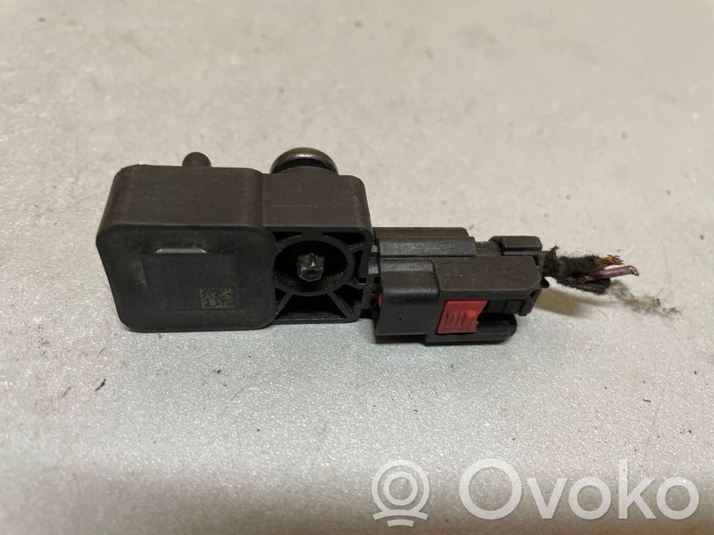 Opel Insignia A Airbag deployment crash/impact sensor 