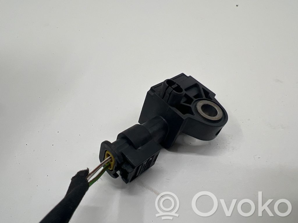 Skoda Superb B8 (3V) Sensor impacto/accidente para activar Airbag 