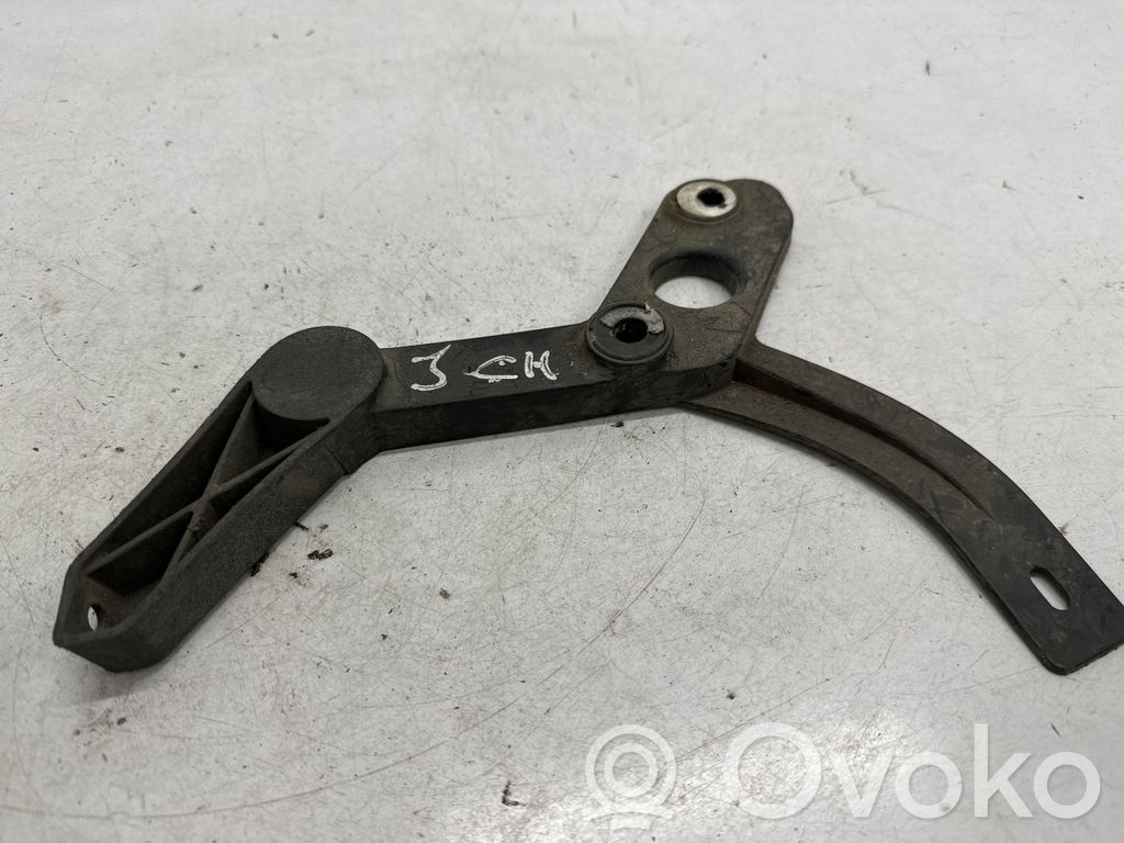 Opel Astra J Soporte de montaje del parachoques trasero
