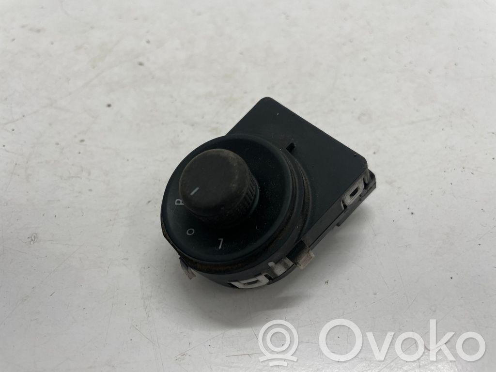 Opel Astra J Wing mirror switch 