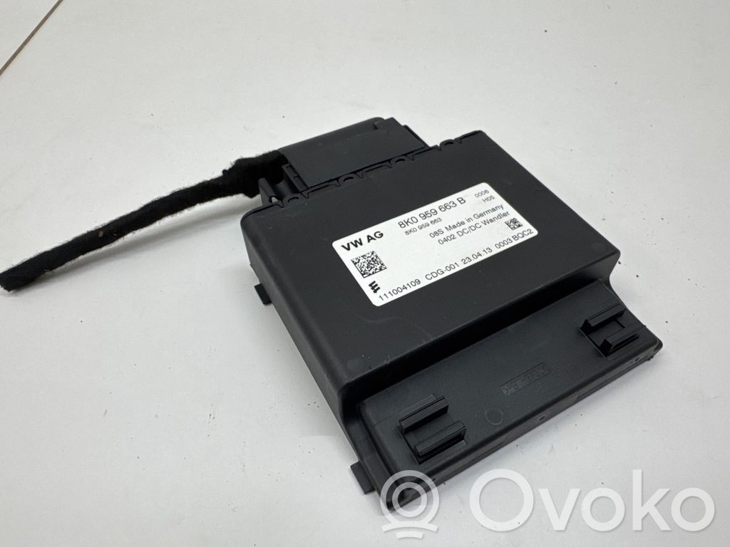 Audi A5 Sportback 8TA Voltage converter/converter module 