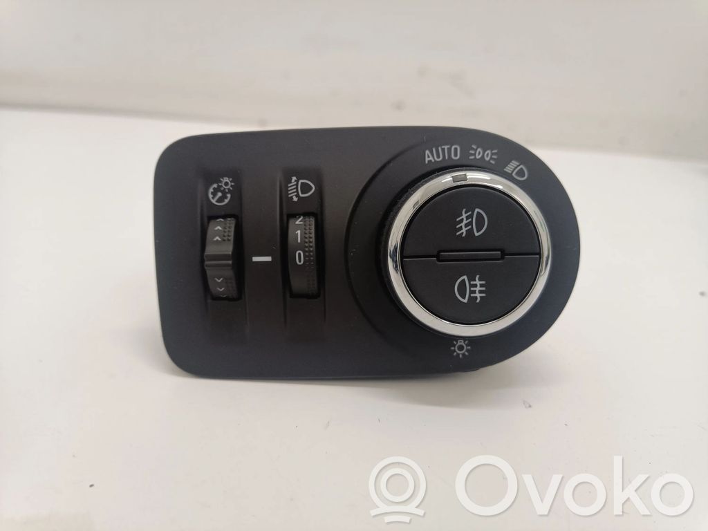 Opel Astra K Light switch 