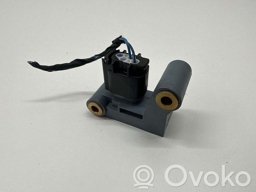 BMW 5 F10 F11 Airbag deployment crash/impact sensor 