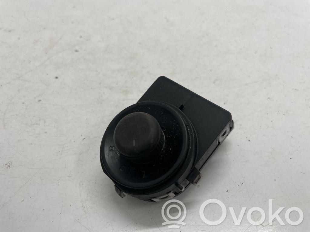Opel Astra J Wing mirror switch 