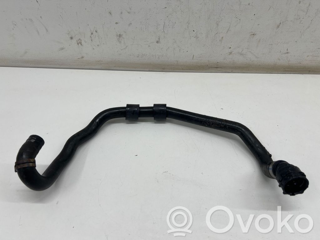 Porsche Taycan 9J1 Conductă/furtun lichid de răcire motor 