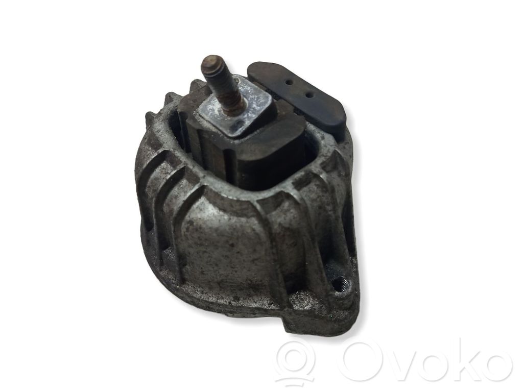 BMW 1 E81 E87 Engine mount bracket 