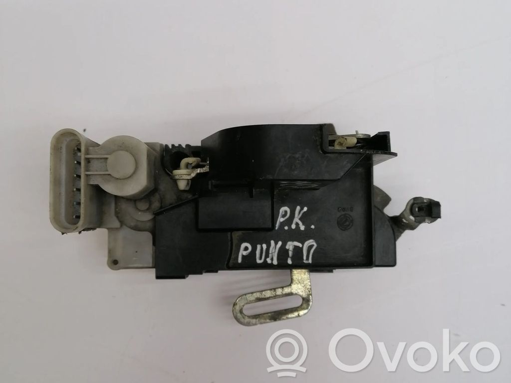 Fiat Punto (188) Front door lock 