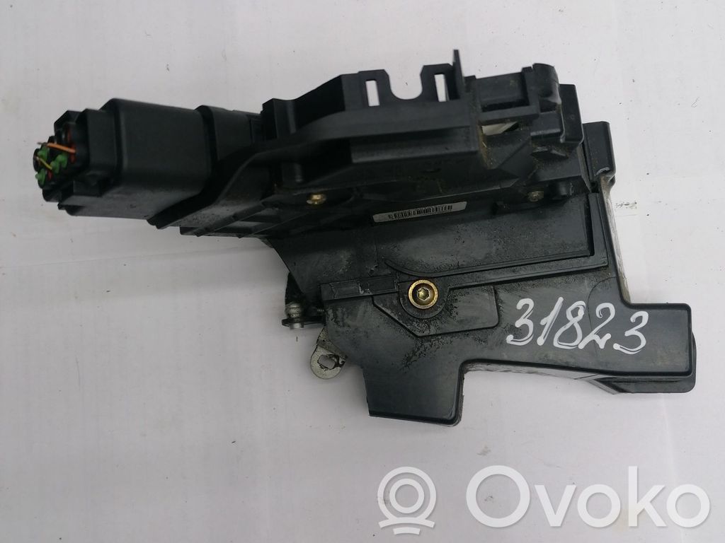 Ford Focus Front door lock 