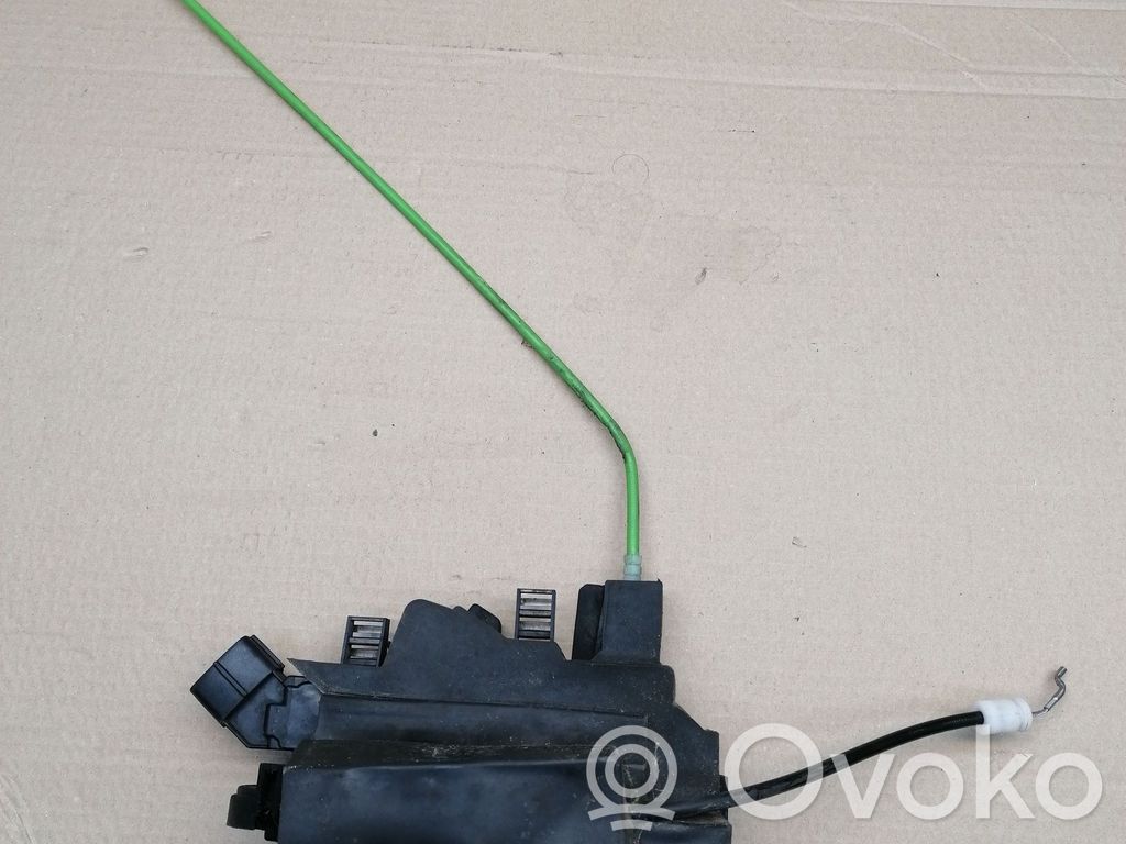 Lancia Musa Priekšpusē slēdzene 