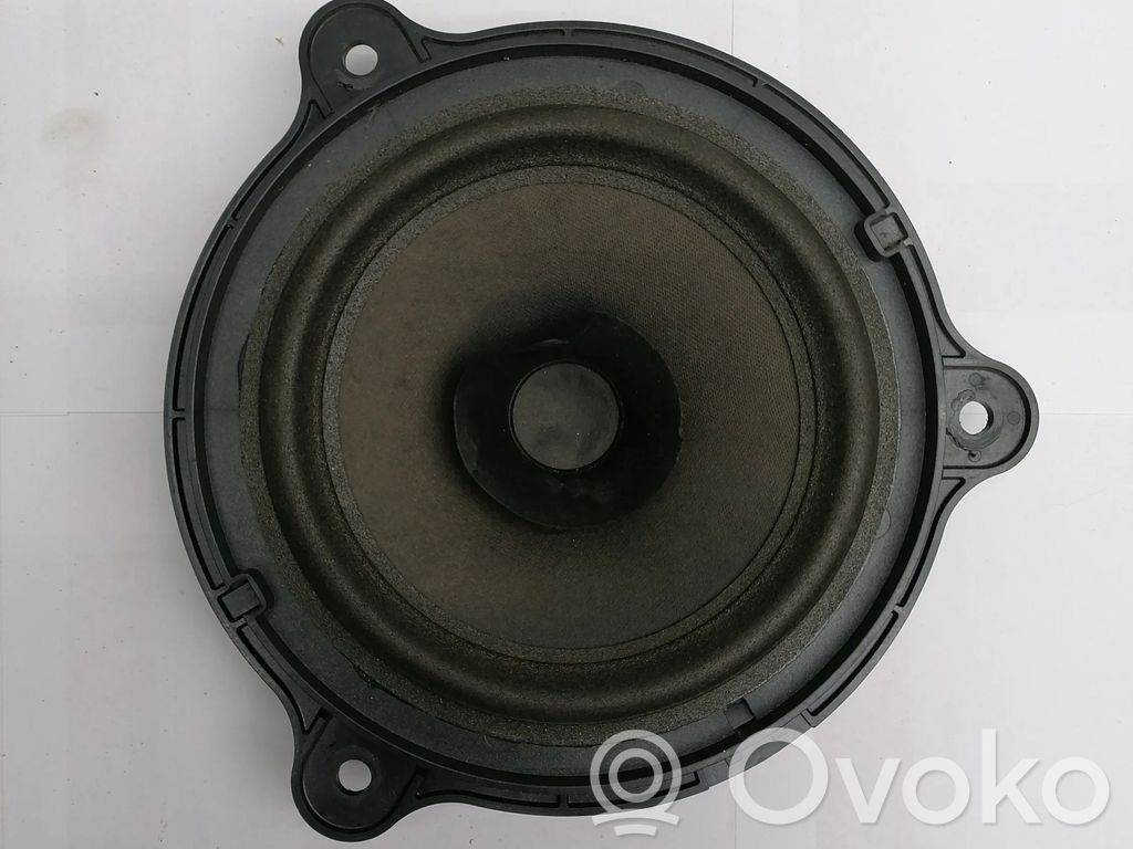 Nissan Primera Front door speaker 