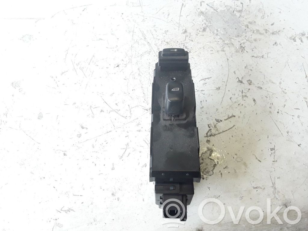 Volvo V70 Electric window control switch 